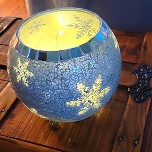 Holiday Christmas decor large silver w mirror, crackle finish w lights Winter